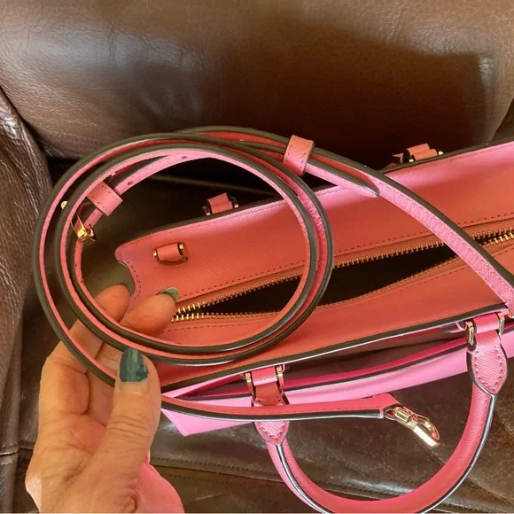 Kate Spade Pink Women's Bag NWOT.IncludesShoulderstrap. Barbie pink - Picture 6 of 13